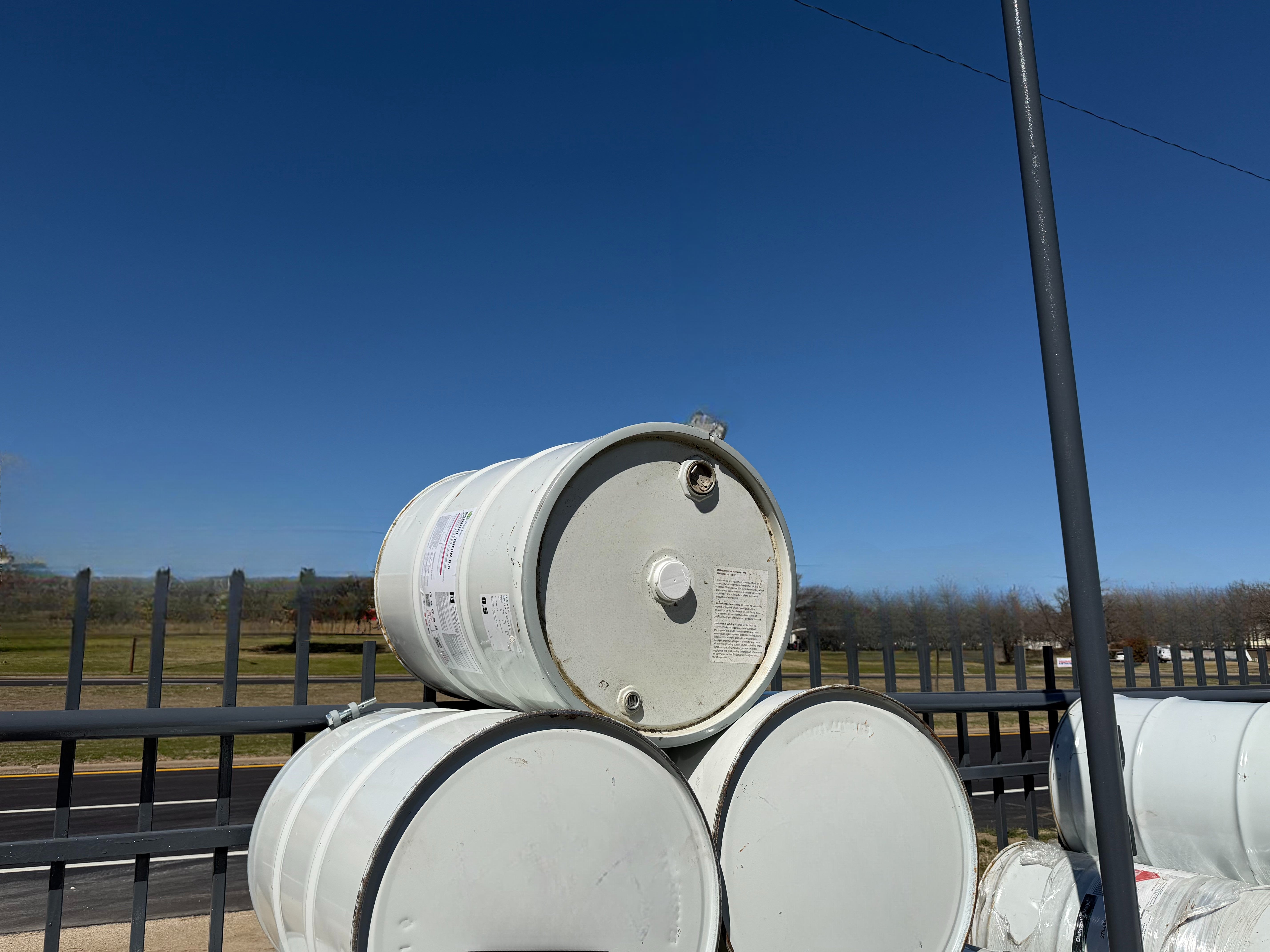 55-Gallon Steel Drum with Lid – Heavy Duty Metal Drum with Removable Cover