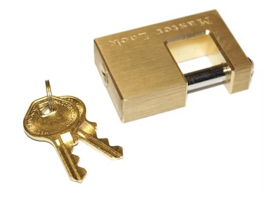Master Lock Trigger Coupler Lock – Solid Brass with 3/4in Shackle